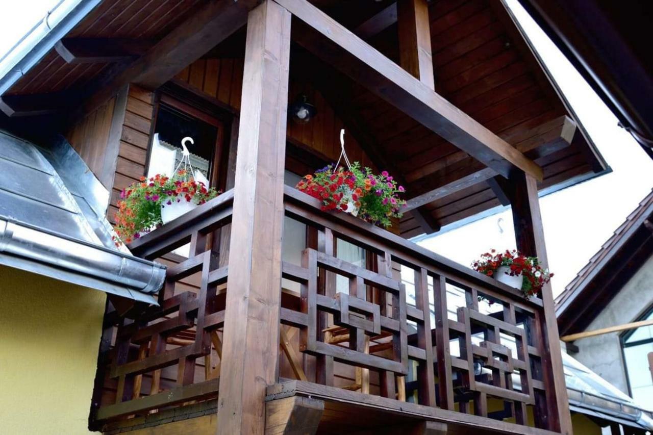 Căsuța de Poveste Târgu Neamţ Exterior foto